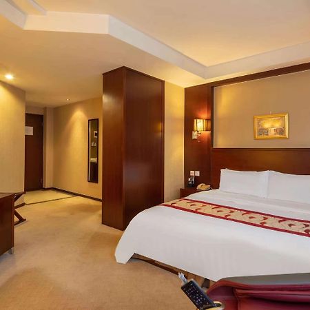 Ramada Shanghai Wujiaochang Exterior photo