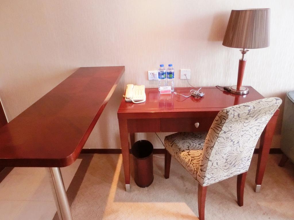 Ramada Shanghai Wujiaochang Room photo