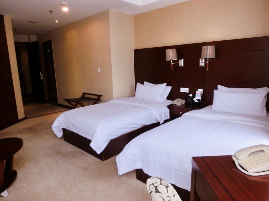 Ramada Shanghai Wujiaochang Room photo